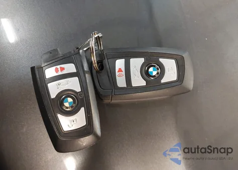 2018 BMW 320I xDrive z USA, uszkodzony, nr VIN WBA8A3C54JA491836